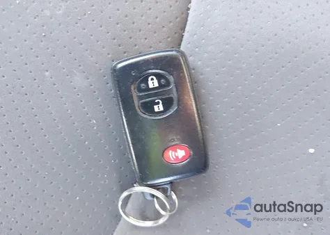 2011 Toyota Prius Two z USA, uszkodzony, nr VIN JTDKN3DU7B5344648